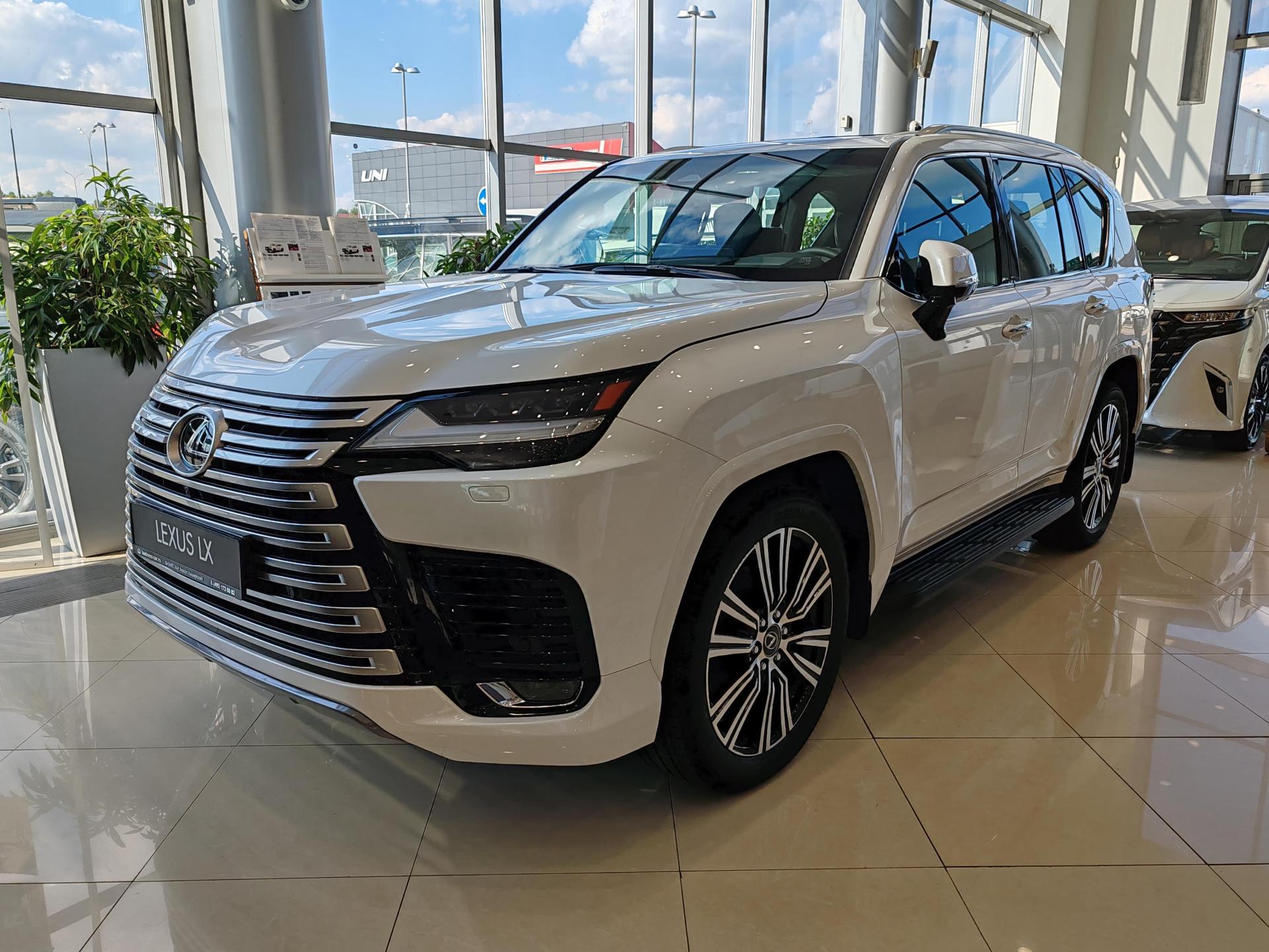 Lexus LX, IV