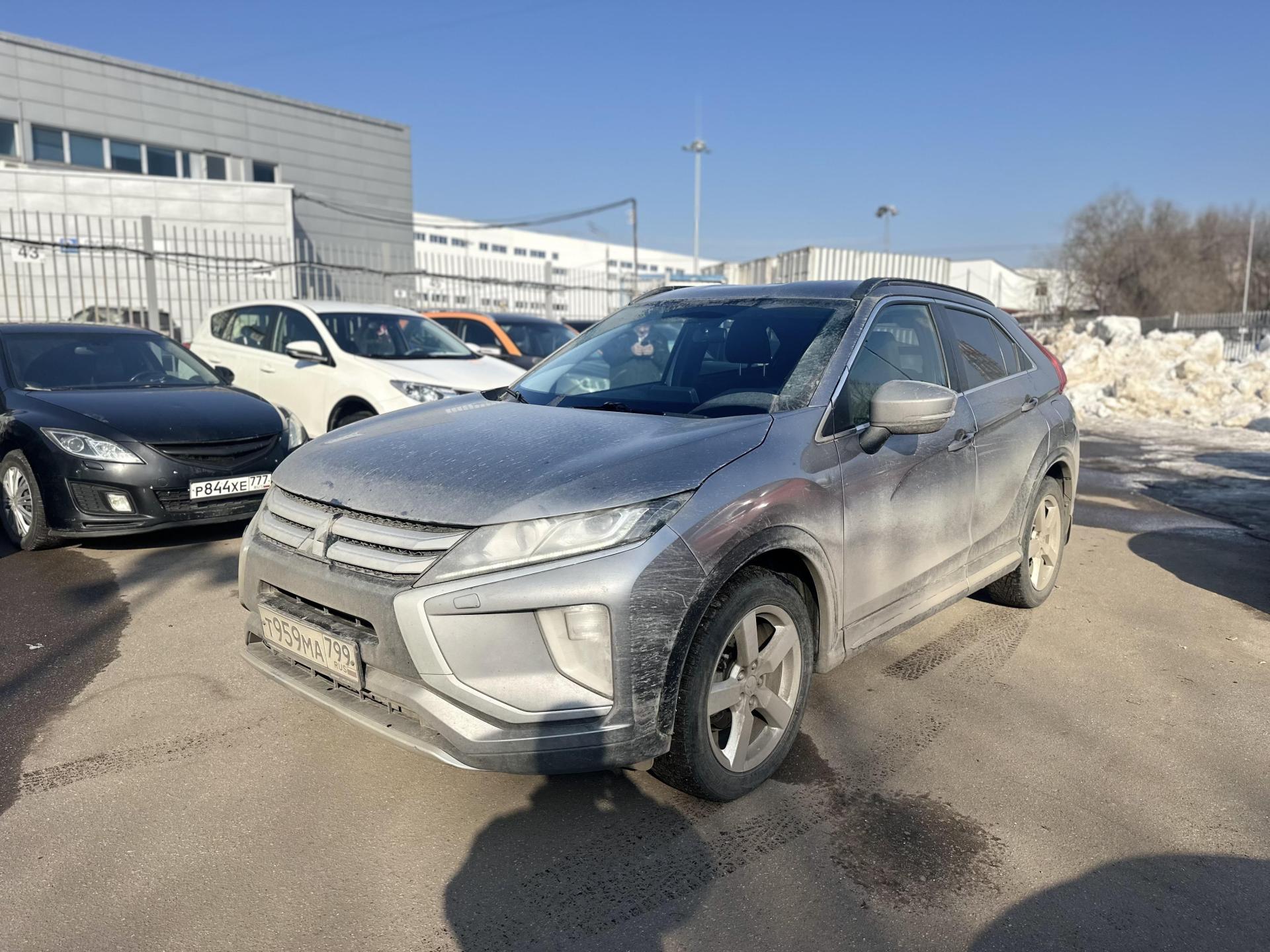 Mitsubishi Eclipse Cross, I