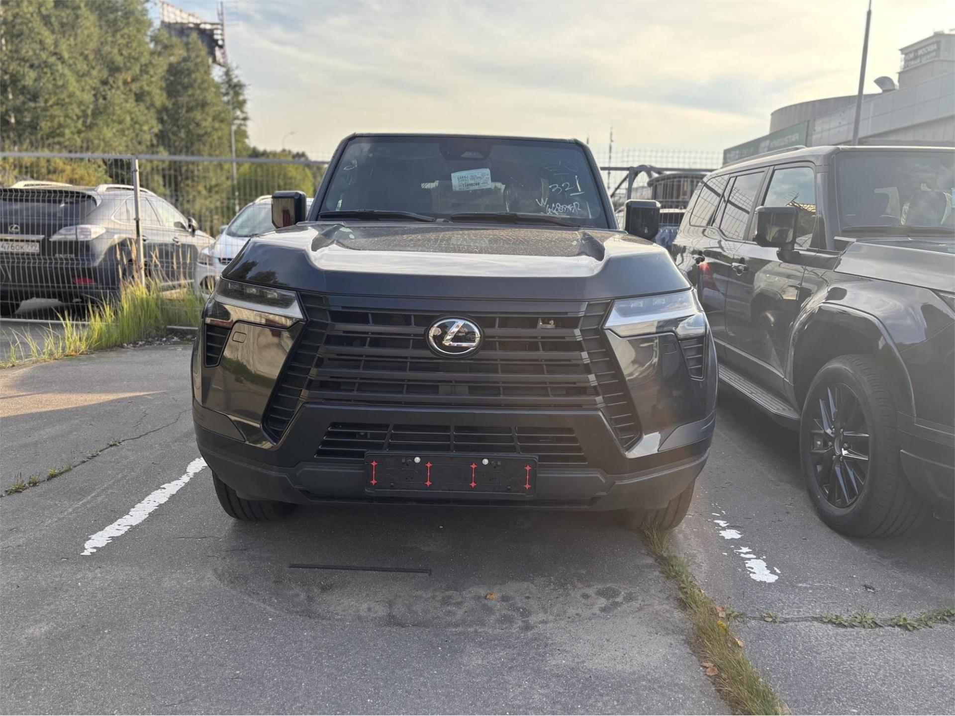 Lexus GX, III